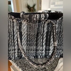 H&M white and black tote
